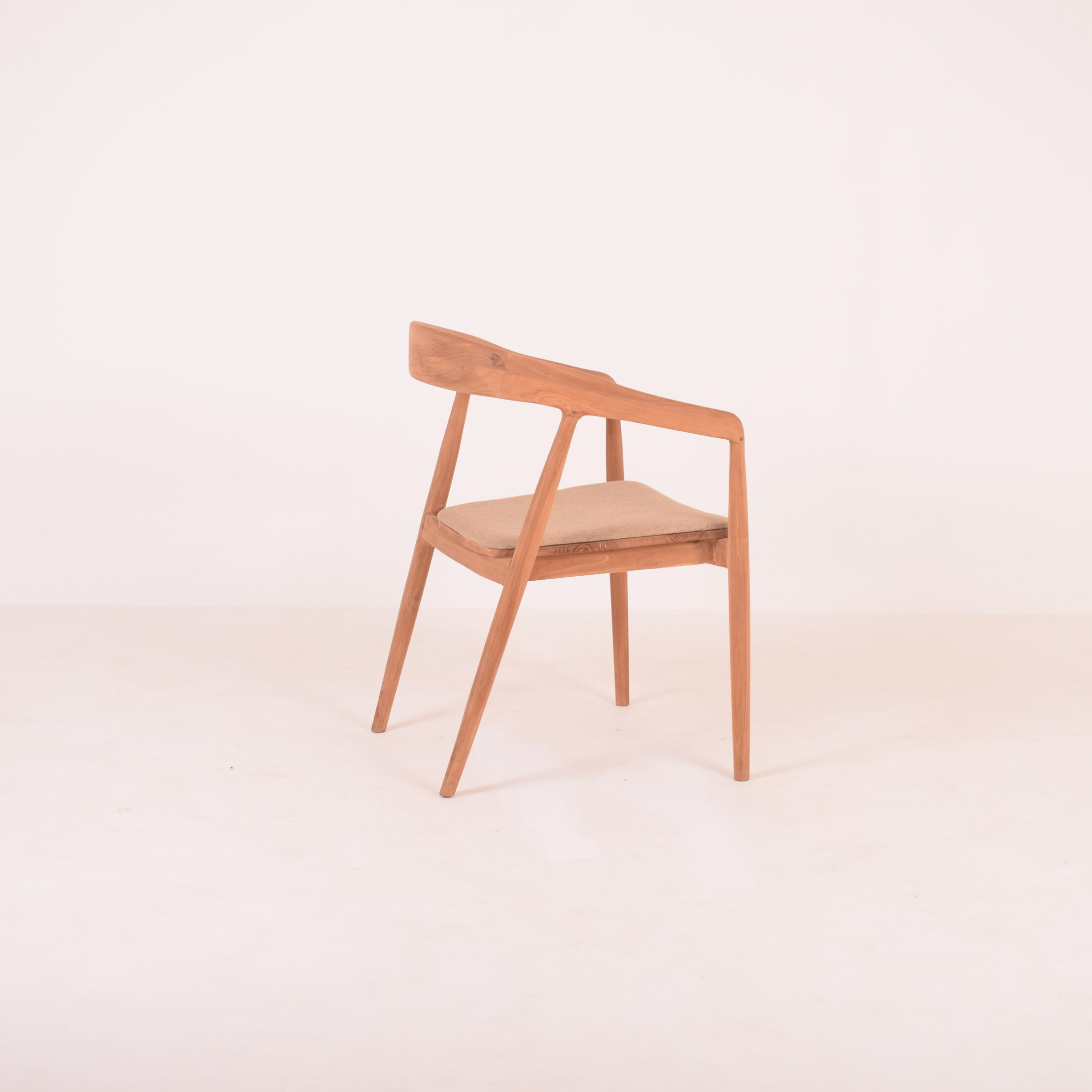 OZZIE DINING ARM CHAIR CUSHION OZZIE DINING ARM CHAIR CUSHION