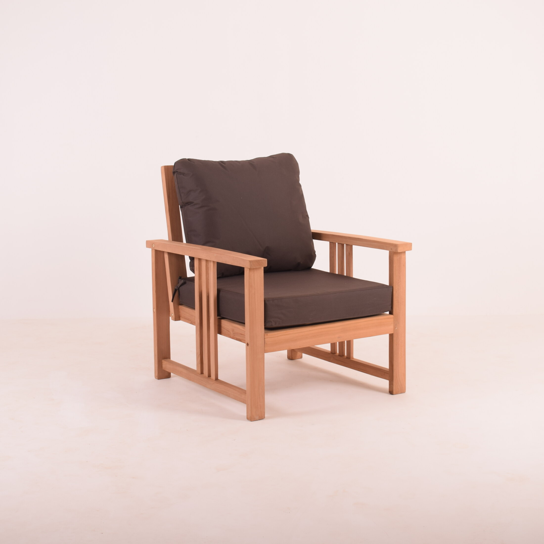 SWEDIA DEEP SEATING 1 SEATER W CUSHION SWEDIA DEEP SEATING 1 SEATER W CUSHION