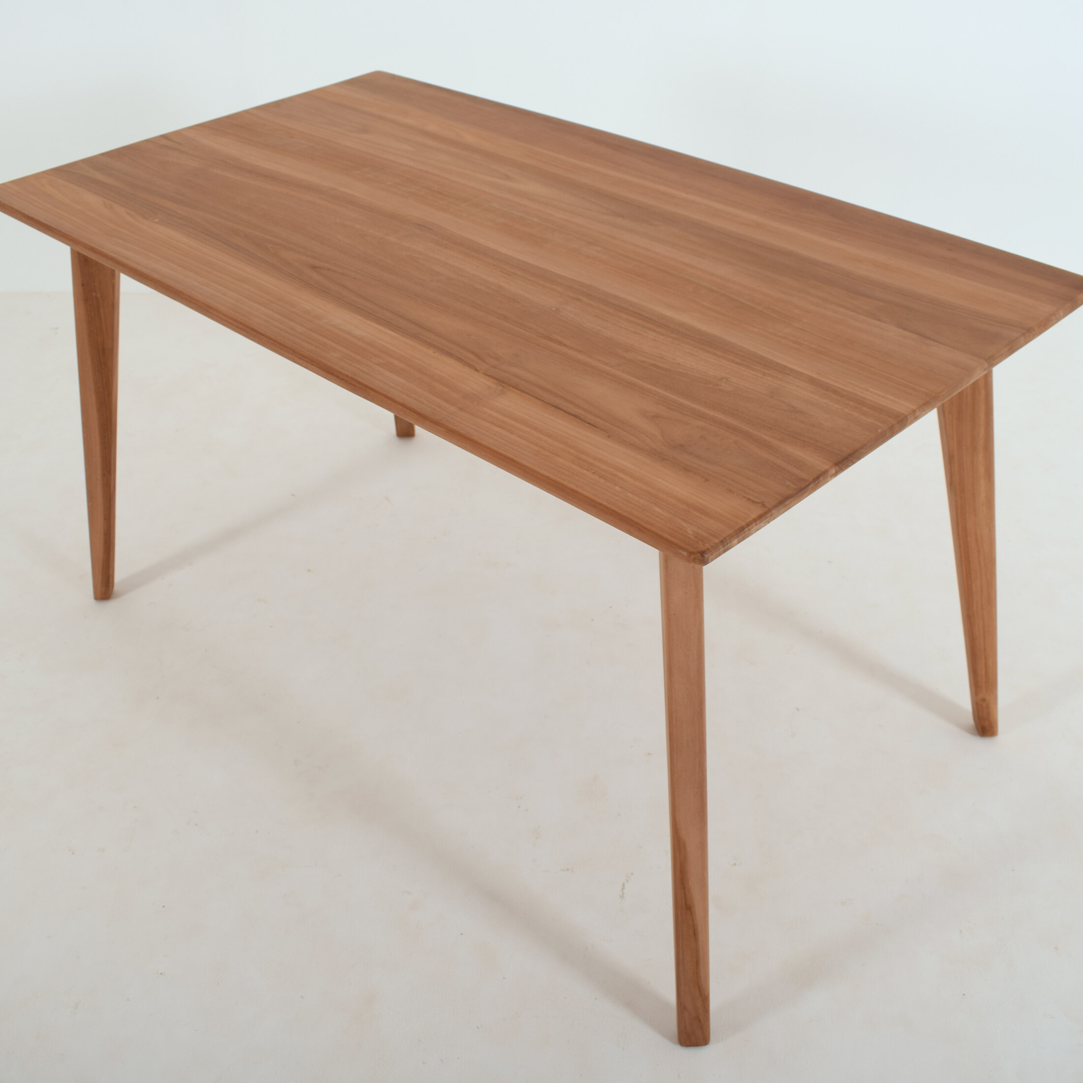Esstische T-051C Esstische T-051C