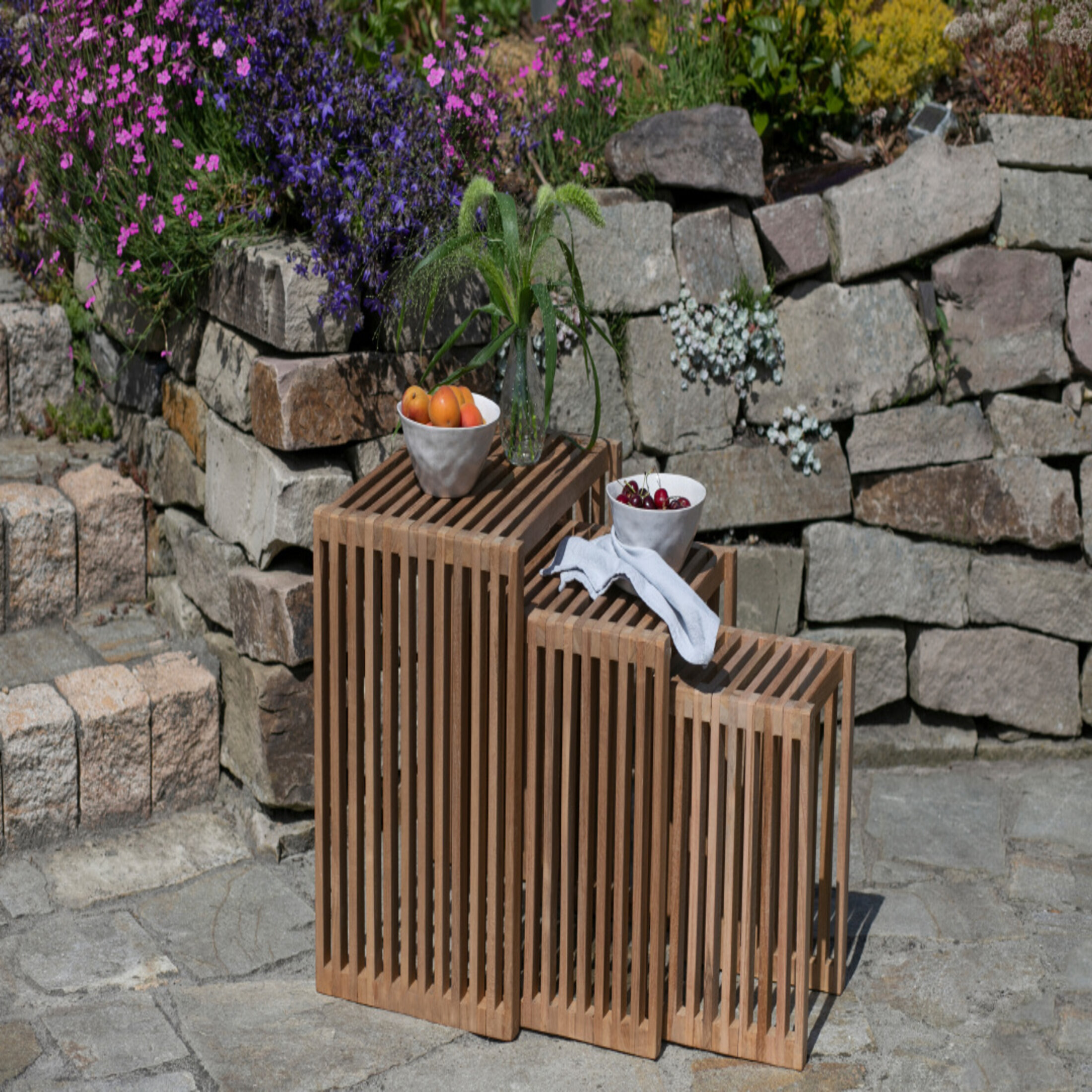 Woodie Beistelltisch 3er Set eckig Woodie Beistelltisch 3er Set eckig