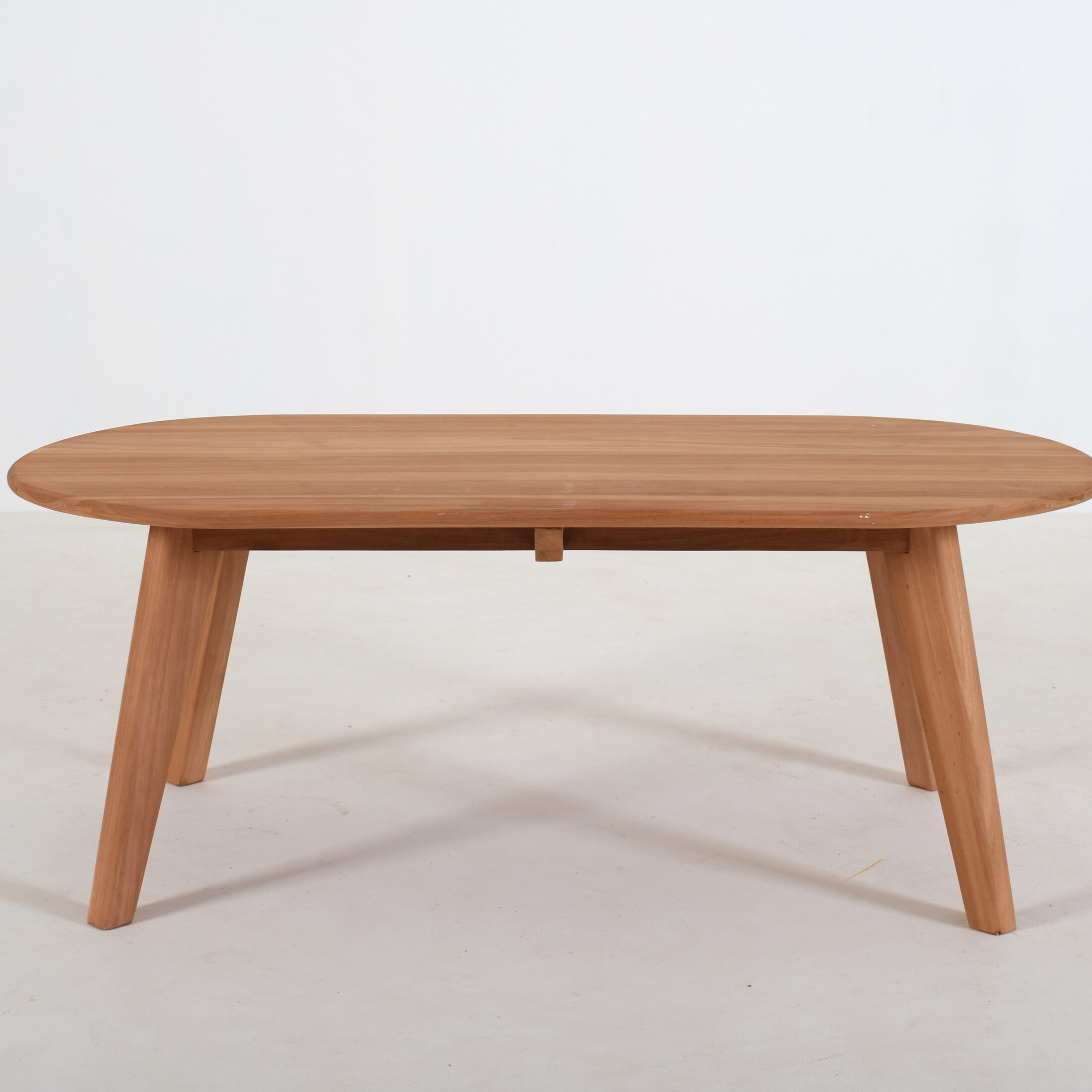 HENRY OVAL COFFEE TABLE HENRY OVAL COFFEE TABLE