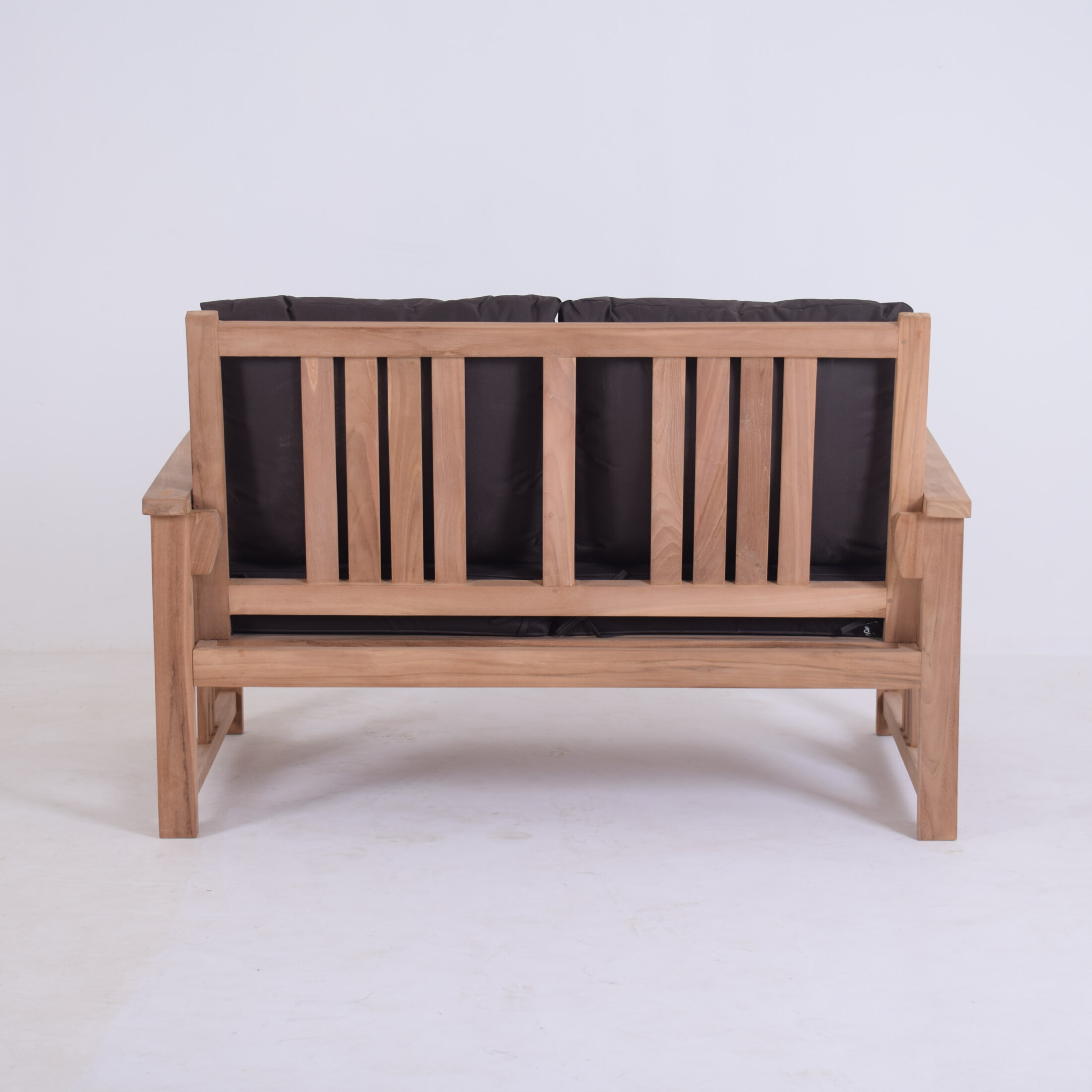SWEDIA DEEP SEATING 2 SEATER W CUSHION SWEDIA DEEP SEATING 2 SEATER W CUSHION
