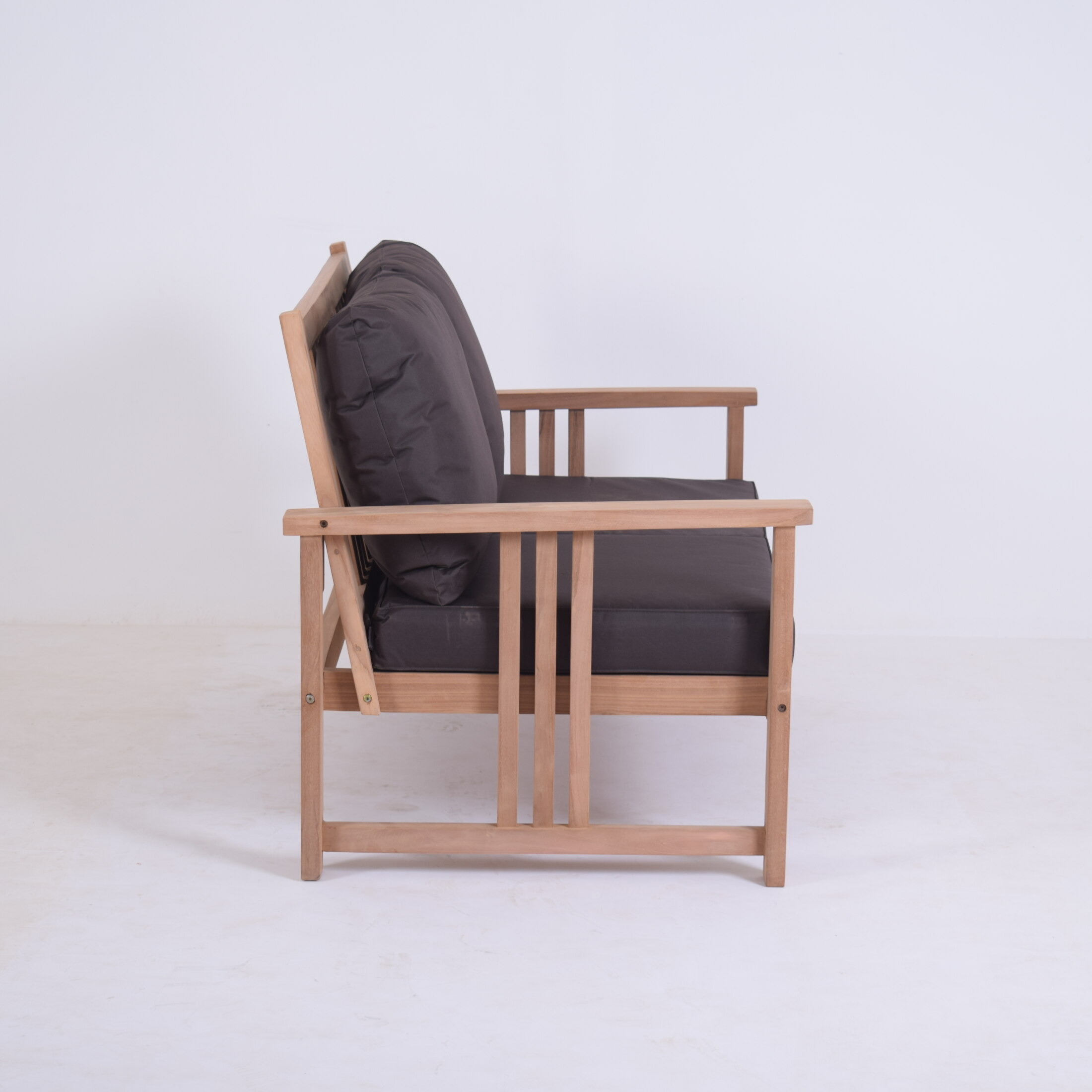 SWEDIA DEEP SEATING 2 SEATER W CUSHION SWEDIA DEEP SEATING 2 SEATER W CUSHION